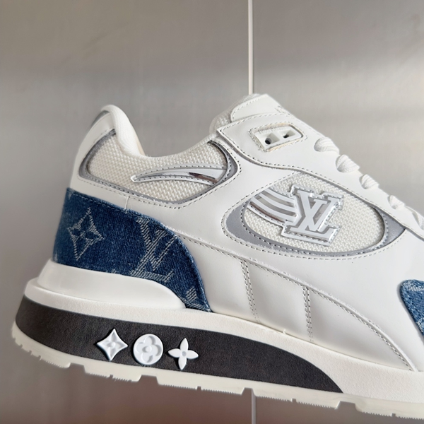 ルイヴィトン靴着用イメージ